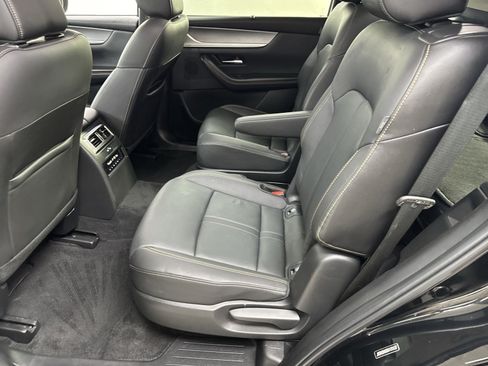 Used 2024 MAZDA CX-90 Plug-In Hybrid w/ Preferred AWD/4WD image 37