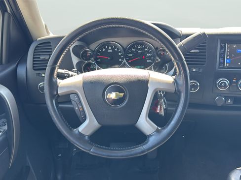 Used 2013 Chevrolet Silverado 1500 LT AWD/4WD image 17