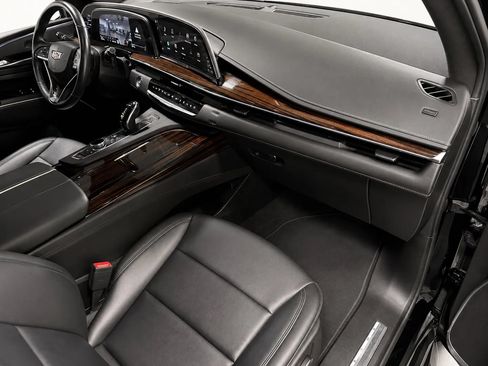 Used 2023 Cadillac Escalade ESV Luxury RWD image 25