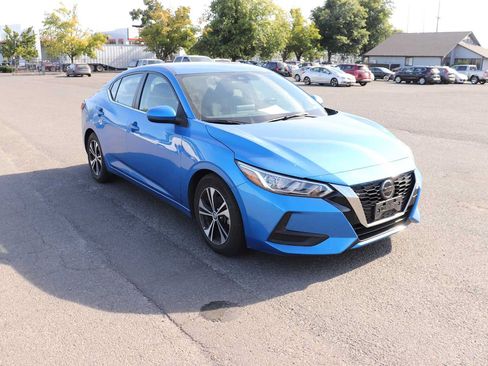 Used 2023 Nissan Sentra SV FWD image 3