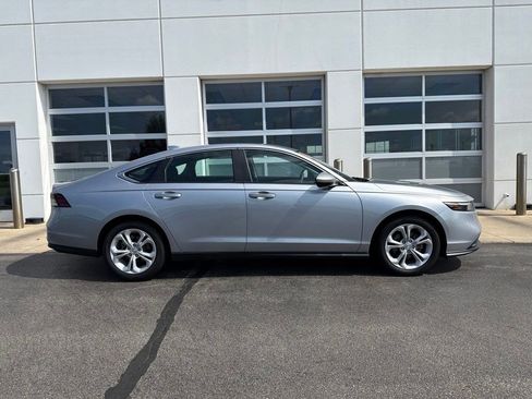 Certified 2023 Honda Accord LX image 3