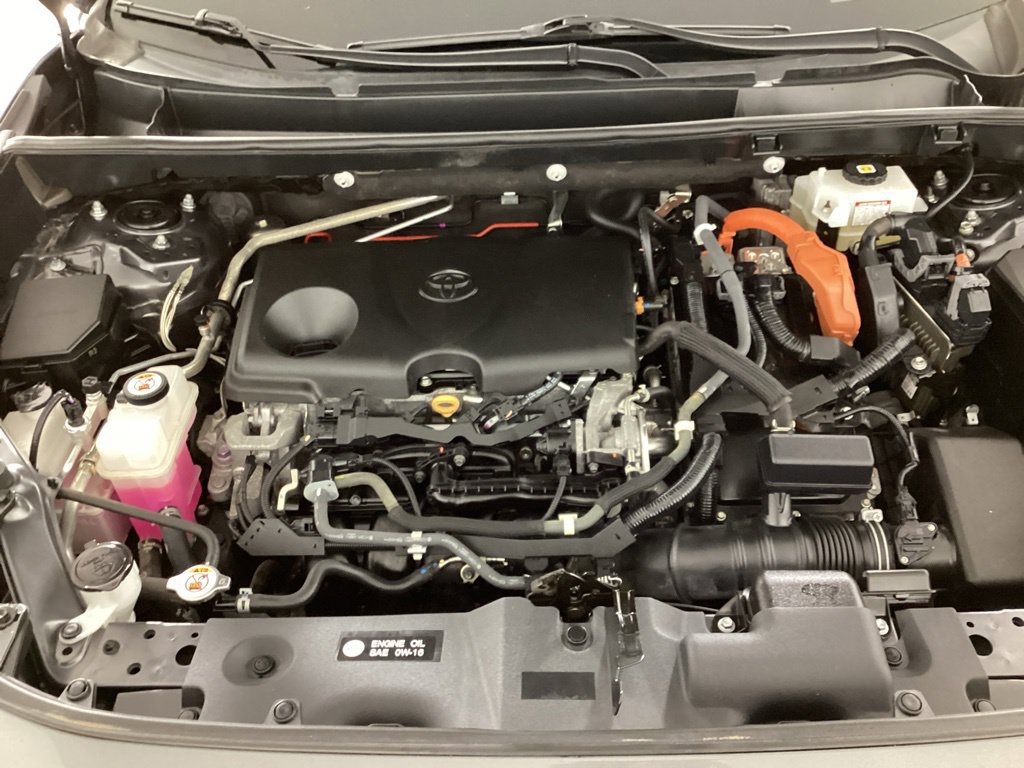 Used 2021 Toyota RAV4 XLE AWD/4WD image 29