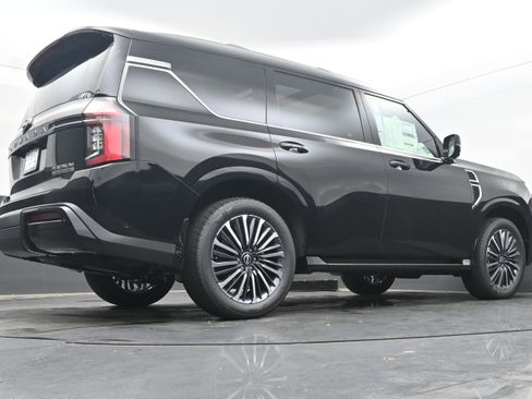 New 2025 Nissan Armada Platinum Reserve image 30