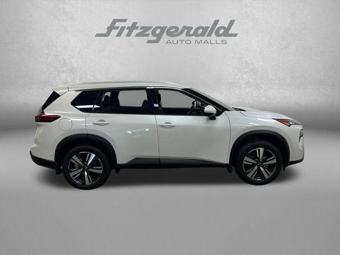Used 2025 Nissan Rogue SL w/ SL Premium Package FWD image 7