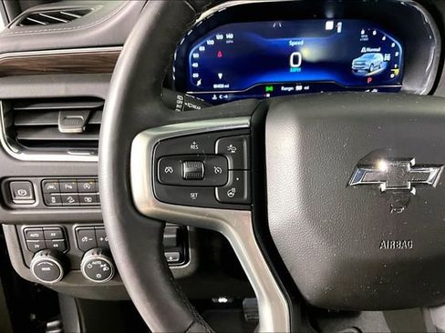 Used 2022 Chevrolet Tahoe Z71 w/ Luxury Package image 11