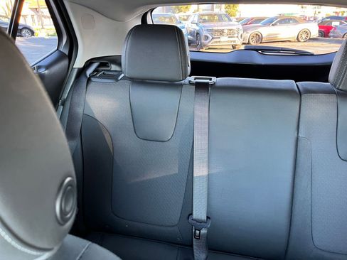 Used 2025 Buick Encore GX Preferred image 39