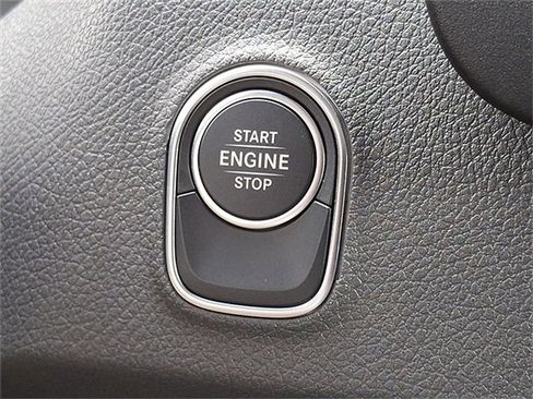 Used 2025 Mercedes-Benz Sprinter 2500 image 19