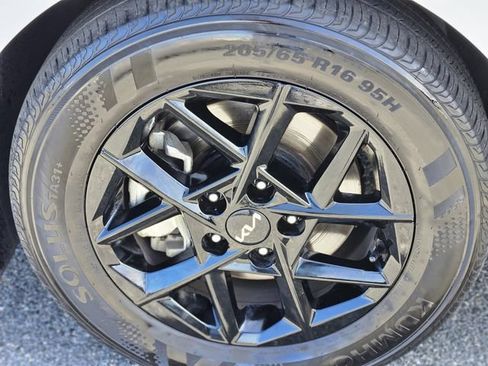Used 2025 Kia K5 LXS FWD image 10