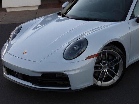 Used 2025 Porsche 911 Carrera image 6