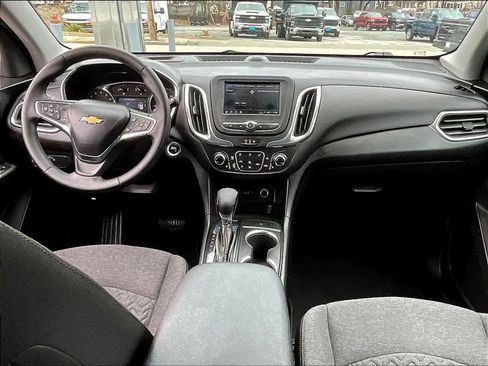 Used 2024 Chevrolet Equinox LT image 21