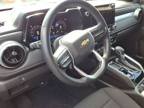 Used 2024 Chevrolet Colorado LT w/ LT Convenience Package RWD image 16