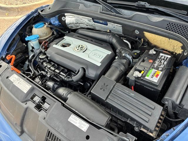Used 2012 Volkswagen Beetle 2.0T FWD image 27