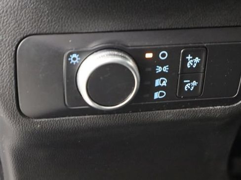 Used 2021 Ford Escape SE FWD image 20