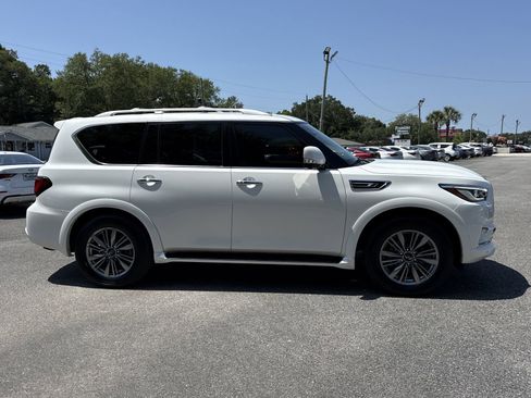 Used 2022 INFINITI QX80 Luxe w/ Cargo Package AWD/4WD image 6