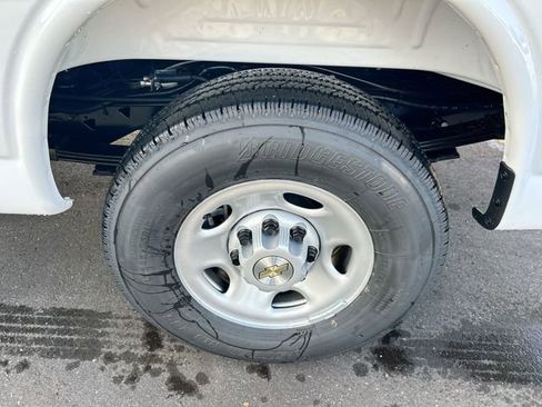 New 2025 Chevrolet Express 2500 w/ Driver Convenience Package image 27