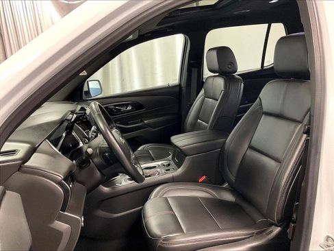 Used 2023 Chevrolet Traverse RS AWD/4WD image 10