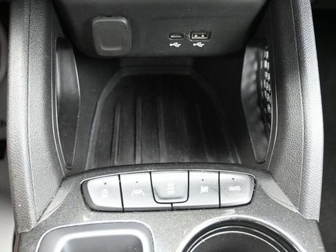 Used 2025 Chevrolet TrailBlazer LT AWD/4WD image 43