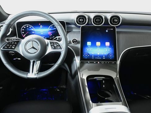 Used 2026 Mercedes-Benz GLC 300 4MATIC image 17