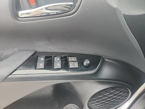 Used 2018 Toyota Prius Prime Plus w/ Carpet Mat Package FWD image 25