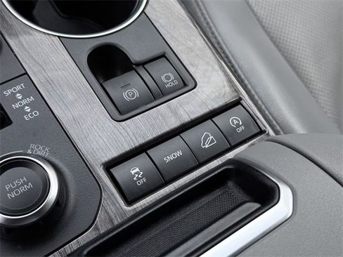 Certified 2022 Toyota Highlander Limited image 34