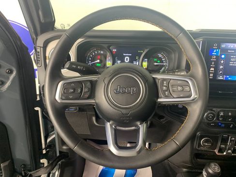Used 2024 Jeep Wrangler Unlimited Sahara w/ Dual Top Group AWD/4WD image 21