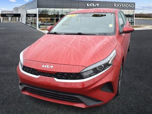 Certified 2024 Kia Forte LXS image 7