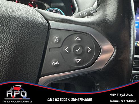 Used 2021 Chevrolet Traverse LT image 29