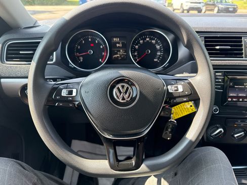 Used 2017 Volkswagen Jetta S FWD image 19