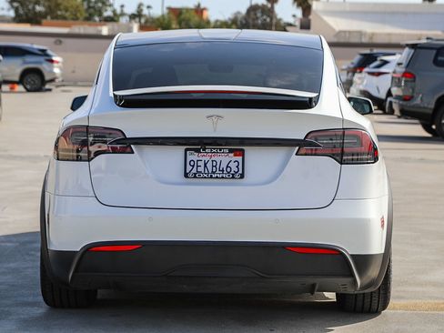 Used 2023 Tesla Model X AWD/4WD image 6