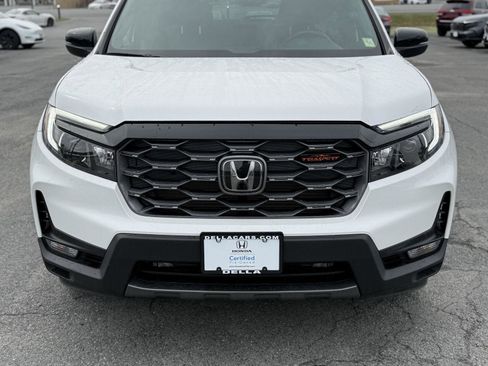 Certified 2023 Honda Passport TrailSport image 2
