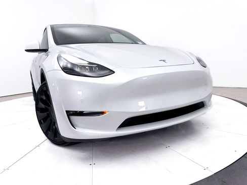 Used 2022 Tesla Model Y Performance AWD/4WD image 7