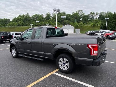 Used 2017 Ford F150 XL w/ Equipment Group 101A Mid RWD image 3