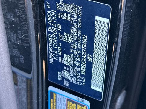 Certified 2025 Kia Seltos S image 30