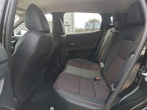 Certified 2025 Nissan Kicks SR image 11