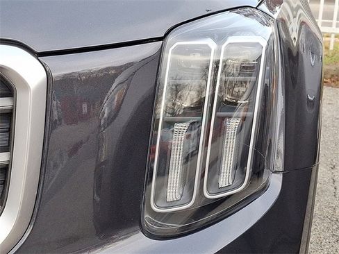 New 2025 Kia Telluride S image 4