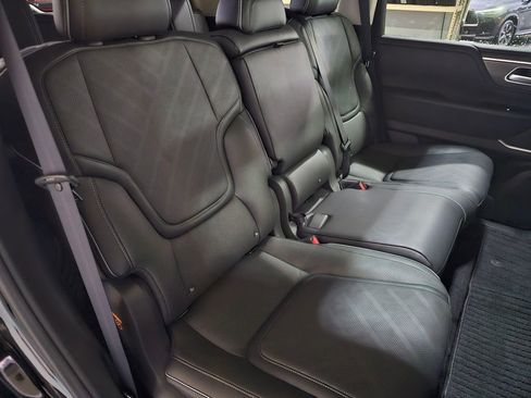 New 2026 INFINITI QX80 Luxe image 28