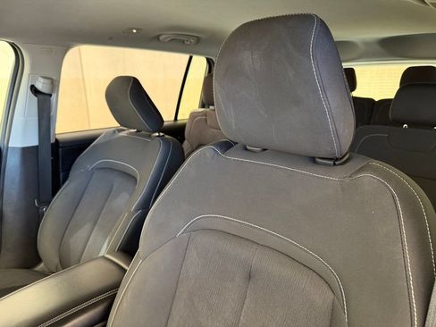 Used 2021 Jeep Grand Cherokee L Laredo w/ Luxury Tech Group I RWD image 33