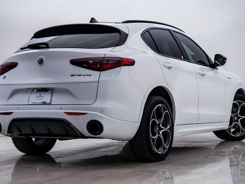 Used 2023 Alfa Romeo Stelvio Veloce image 9
