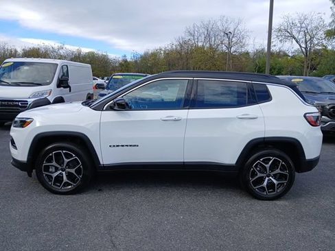 New 2026 Jeep Compass Limited AWD/4WD image 3