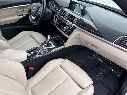 Used 2017 BMW 330e image 33