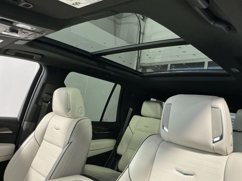 Used 2024 Cadillac Escalade Sport w/ LPO, ONYX Package AWD/4WD image 25