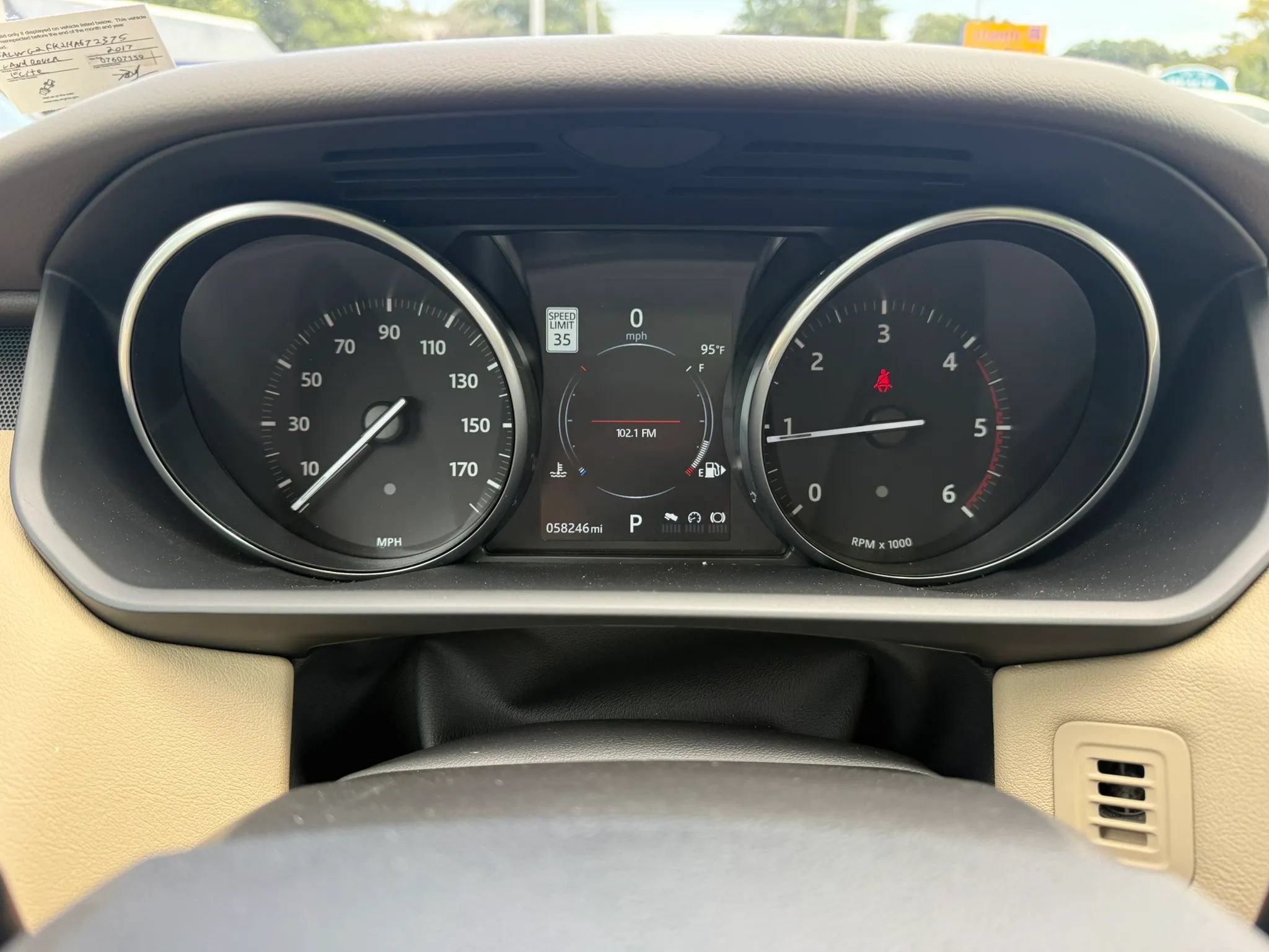Used 2017 Land Rover Range Rover Sport SE AWD/4WD image 24