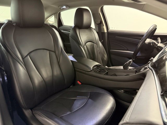 Used 2019 Buick LaCrosse Premium w/ Driver Confidence Package II FWD image 31