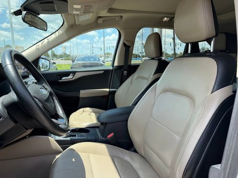 Used 2020 Ford Escape SEL FWD image 5