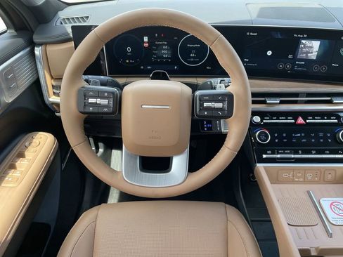 Certified 2025 Hyundai Santa Fe Limited image 15