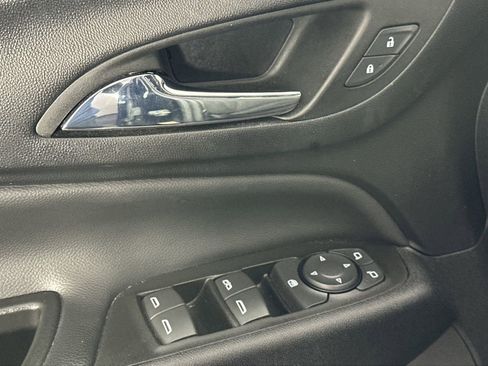 Used 2022 Chevrolet Equinox LT FWD image 13