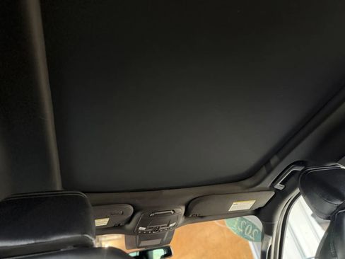 Used 2021 Ford Expedition Limited AWD/4WD image 22
