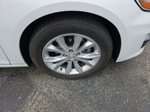 Used 2024 Chevrolet Malibu LT FWD image 9
