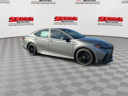 New 2026 Toyota Camry SE image 3