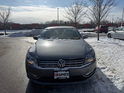 Used 2014 Volkswagen Passat TDI SEL Premium image 2